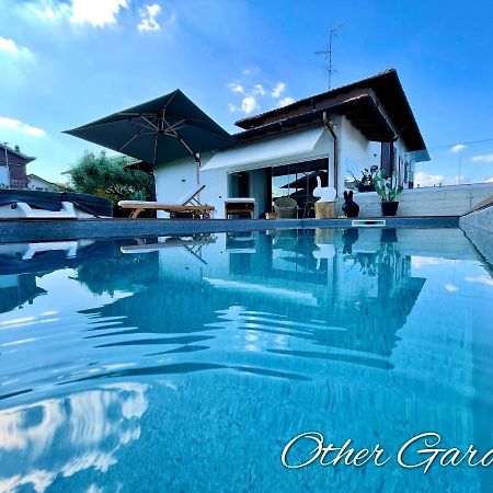 Other Garden - Luxury Bed And Breakfast Rho Eksteriør bilde