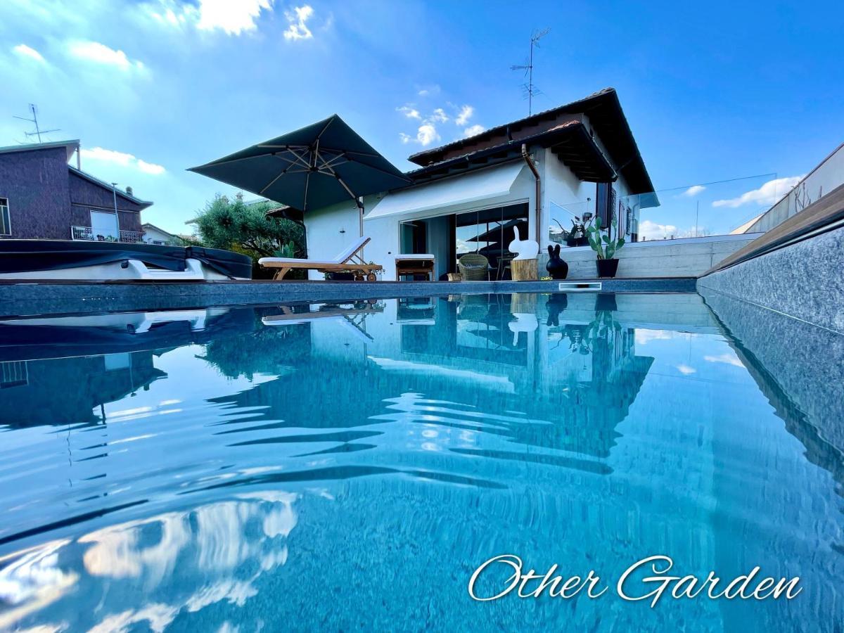 Other Garden - Luxury Bed And Breakfast Rho Eksteriør bilde